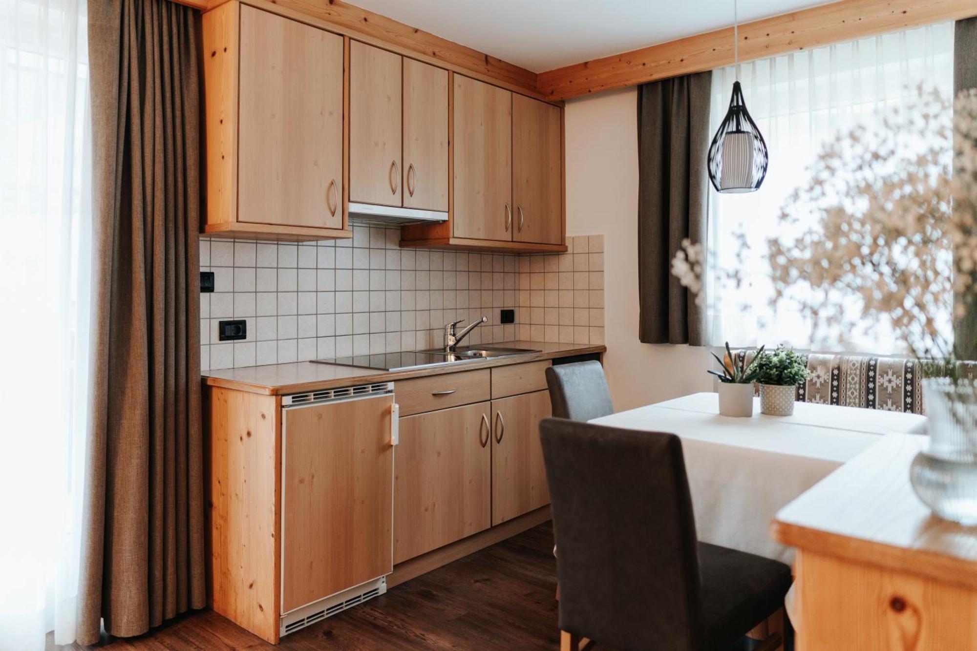 B&B Hotel Mirabel Ortisei Szoba fotó