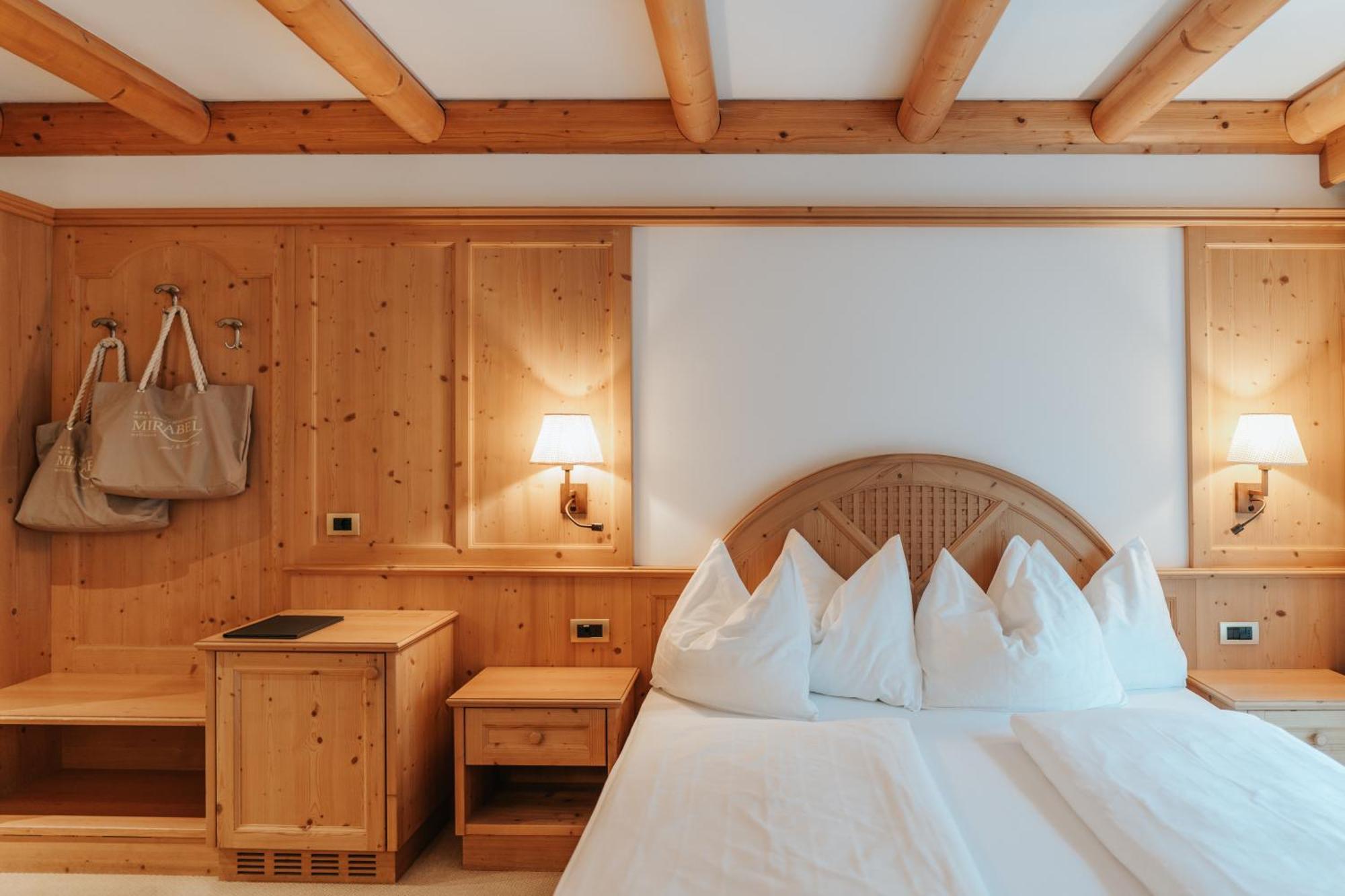B&B Hotel Mirabel Ortisei Szoba fotó