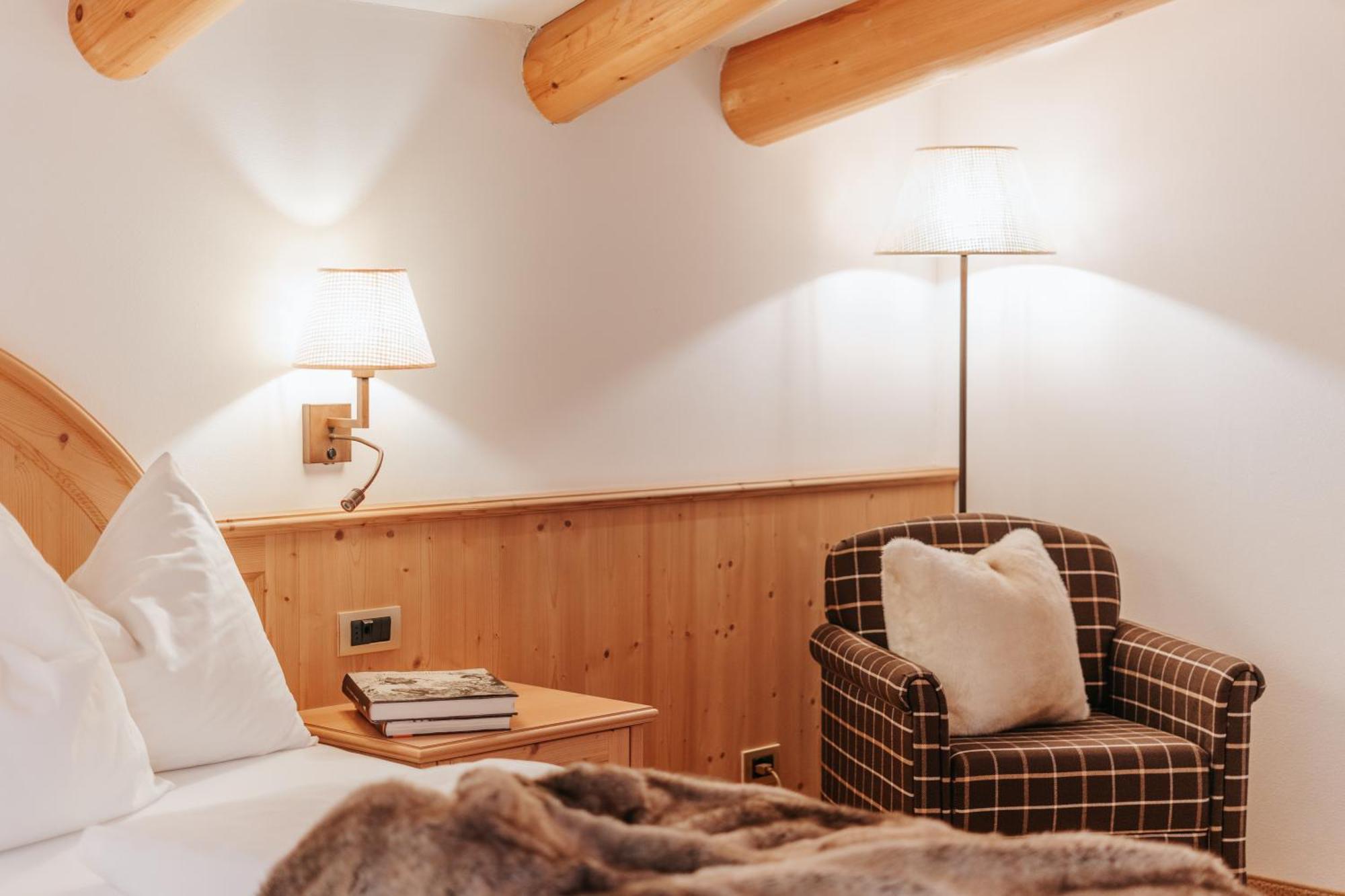 B&B Hotel Mirabel Ortisei Kültér fotó